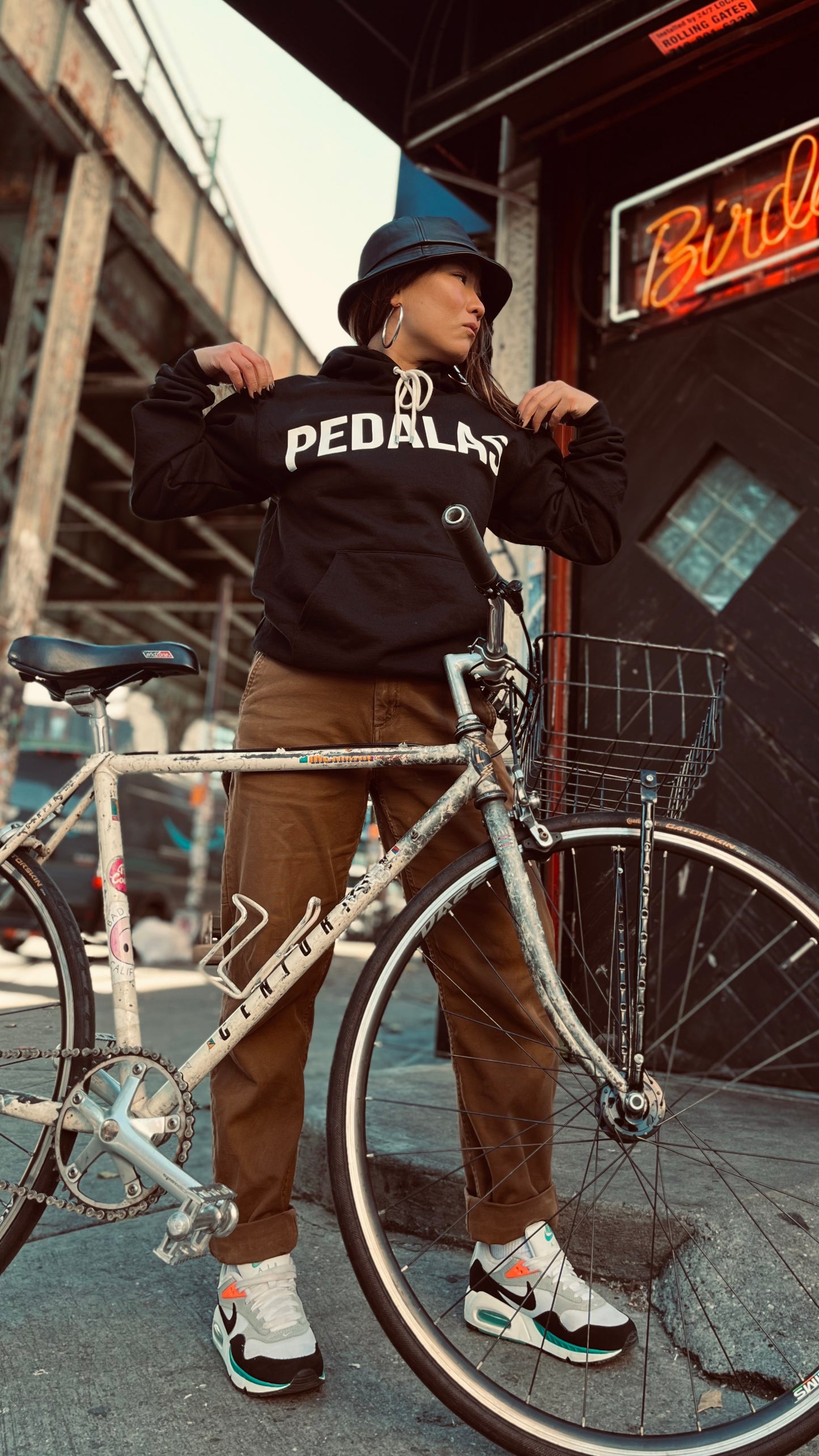 PEDALAS Premium Hoodie - Black